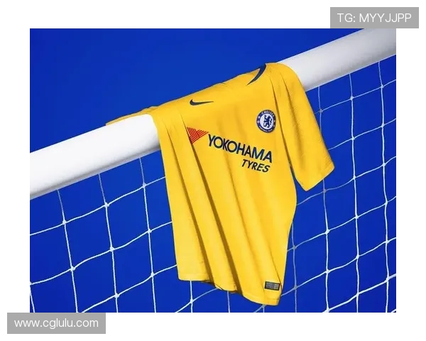 切尔西2627赛季主场球衣亮相 黄色狮徽搭配亮蓝色